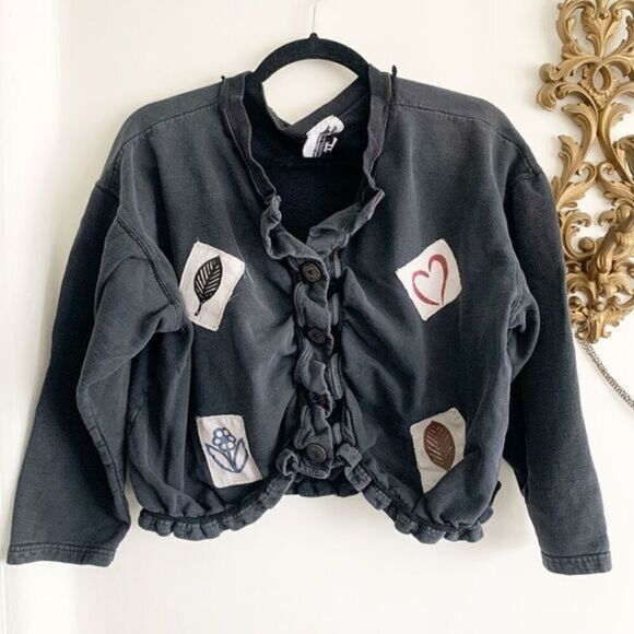VINTAGE BLACK CROP SWEATER - Picture 1 of 8